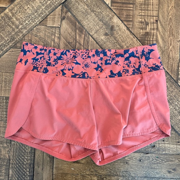 Lululemon Run Time Mid Rise 4” Shorts - Picture 3 of 4